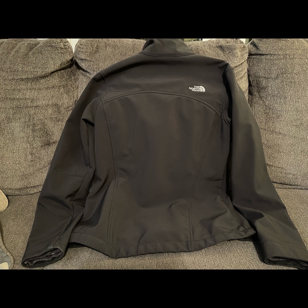 Womens Medium Northface Hard Shell Jacket - image 2